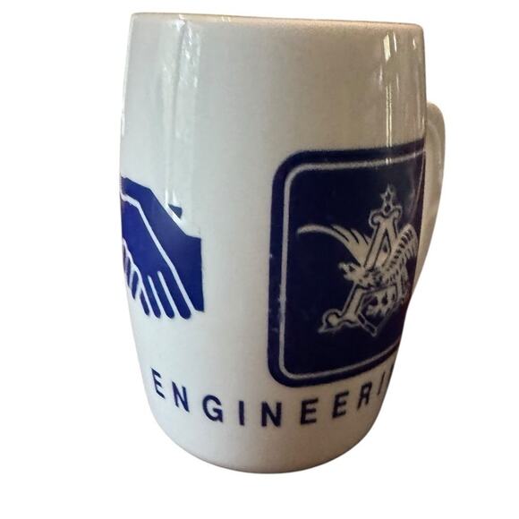 Anheuser Busch Corporate Engineering Plastic Mug Employee Promo Breweriana Logo - Picture 3 of 9